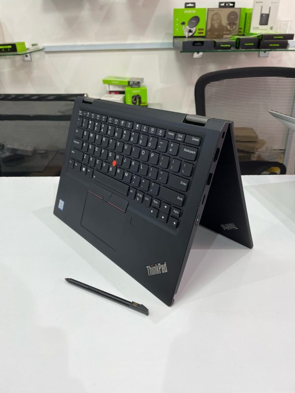 Lenovo ThinkPad X390 Laptop