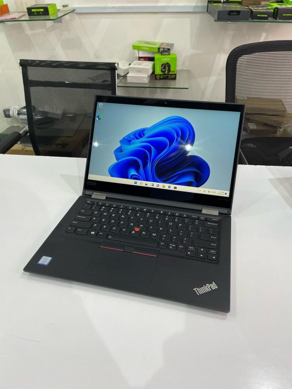 Lenovo ThinkPad X390 Laptop